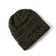( Olive green)occidental style Autumn and Winter woolen lady warm leopard knitting hat