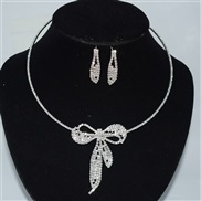 (XL 2174  Silver)bride leaves flowers gold silver color necklace earrings occidental style two Rhinestone claw chain set