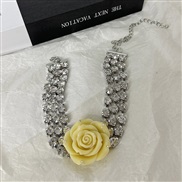 ( Cream colored )occidental style exaggerating diamond color three-dimensional big rose necklace temperament more row f