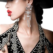 ( Silver) diamond skull earrings personality pendant Rhinestone earrings occidental style womanearrings