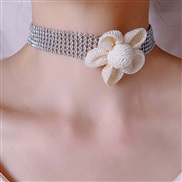 ( white) flowers samll handmade all-Purpose temperament trend necklace