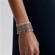 ( Gold)new all-Purpose tassel bracelet  temperament woman style Rhinestone bracelet