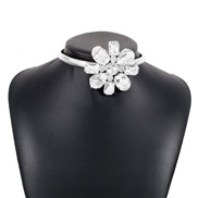 ( White K)occidental style exaggerating temperament fully-jewelled flowers necklace  retro brilliant Collar chain woman