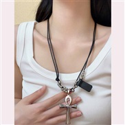 ( necklace)samll pers...
