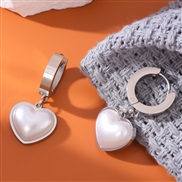 fashion concise Peach heart Pearl titanium steel temperament lady buckle earring