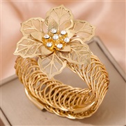 1 fashion conciseOL flowers temperament opening bangle