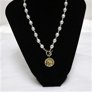 ( Gold)brief retro high Pearl coin pendant necklace fashion temperament clavicle chainO buckle