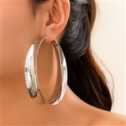 ( White k 3122)occidental style exaggerating Metal surface big circle earrings woman fashion geometry hollow Earringear