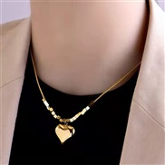 ( Gold)occidental style wind necklace Peach heart geometry Word pendant woman same style Collar