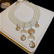 ( necklace  white)multilayer Pearl Round pendant necklace elegant temperament clavicle chain retro personality woman