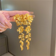 ( Silver needle  Gold)silver flowers leaves Metal earrings occidental style exaggerating long style earring fashion ret
