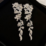 ( Silver needle  Silver)silver flowers leaves Metal earrings occidental style exaggerating long style earring fashion r