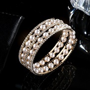 (5gold Pearl )occidental style new multilayer twining Pearl bracelet bride flash diamond elasticity bangle more row Rhi