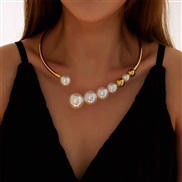( yellow)occidental style  geometry Metal  chain  exaggerating Pearl necklace woman personality fashion