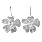 ( Silver)spring occidental style earrings Alloy embed Pearl flowers woman Metal flowers