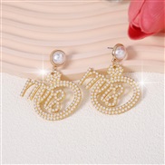 ( white)creative diamond beads Wordrs lady geometry exaggerating Earring    imitate Pearl earring