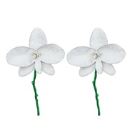 ( white)spring occidental style earrings Alloy enamel flowers Earring woman trend exaggerating big flowers