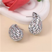 (silvery  Pink) drop gradual change color glass fully-jewelled ear stud     high all-Purpose brief brilliant Earring