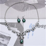 ( green)occidental style diamond crystal bride necklace fashion personality temperament all-Purpose clavicle chain drop