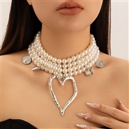 ( White k+ white 6366k2)occidental style wind exaggerating retro big love necklace woman personality beads Peach heart 
