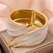 1 fashion Metal concise angel wings exaggerating temperament lady bangle