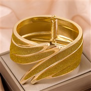 1 fashion Metal concise angel wings exaggerating temperament lady bangle