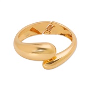 ( Gold)occidental style Irregular Double head personality  opening briefI wind temperament bangle