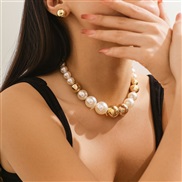 ( 1  Gold+ white 4814E2)occidental style punk exaggerating Metal beads necklace temperament short style imitate Pearl C