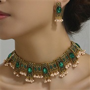 fashion medium retro noble wind shine gem temperament exaggerating woman necklace earrings set