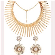 ( Two piece suit Gold)Africa circle necklace punk Metal Collar fashion Alloy earrings bangle