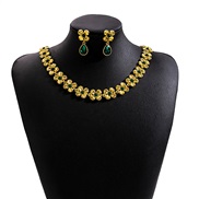 (E1526 3)occidental style retro luxurious set  drop flowers earrings necklace