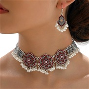 occidental style fashion concise retro Metal rose diamond two necklace earrings set