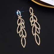 ( Gold)style  Rhinestone claw chain Earring lady exaggerating earring luxurious earringsE