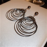 (  black)Metal wind circle earrings fashion personality high ear stud earring occidental style exaggerating atmospheric