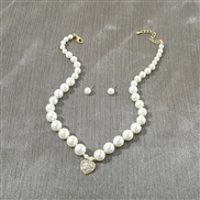(SZ 58 aixin) occidental style woman Pearl necklace ear stud set fashion Peach heart diamond pendant woman chain