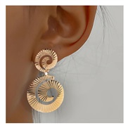 ( Gold)occidental style earrings   siral earrings F