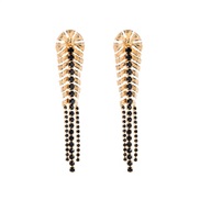 ( Black )occidental style personality trend earrings woman long style Alloy diamond tassel leaves temperament claw chain