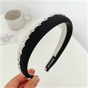 ( black+ Beige love )Korean style sweet high Headband high hollow love chain color Headband