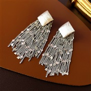 ( Silver needle  Silver Tassels)elegant Metal rhombus sequin chain tassel silver earrings occidental style personality 