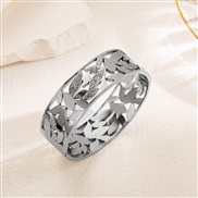 ( Silver)occidental style hollow titanium steel Irregular bangle leaves diamond color Korean all-Purpose trend