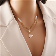 (1  necklace)occidental style  fashion butterfly necklace  personality Pearl  temperament stainless steel clavicle chain