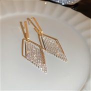 ( Silver needle  Goldrhombus )fashion diamond rhombus geometry silver earrings samll personality temperament high Earri