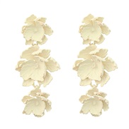 ( white)spring flowers earrings occidental style Earring woman Bohemian style multilayer Alloy flowers earring