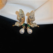 ( Silver needle  blue)silver diamond Pearl butterfly earrings samll color crystal creative earring day all-Purpose high
