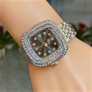 ( Black face) fashon square fully-jewelled quartz watch-face woman th damond dal trend temperament grl student wrst-wat