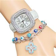 ( white+) clover Bracelets watch lady damond fashon quartz watch-face