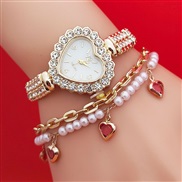 (Gold+) fashon personalty damond lady watch heart-shaped Rhnestone fashon quartz Bracelets wrst-watches