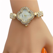 (Gold) clover Bracelets watch fashon woman watch-face watch
