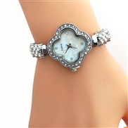 ( Silver) clover Bracelets watch fashon woman watch-face watch