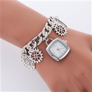 lady Alloy belt watch...